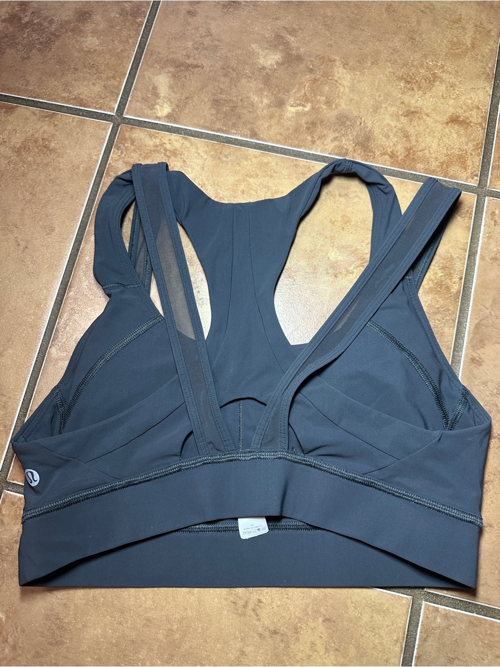 Lululemon Geared to Train Bra - 6 - Picture 2 of 3